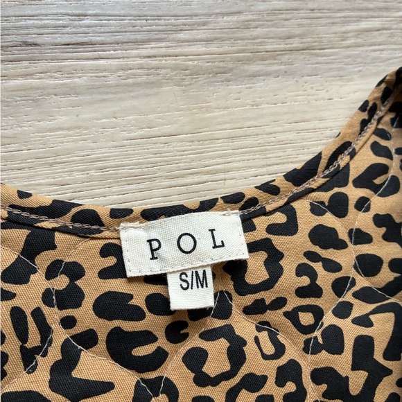 POL Antique Floral Print Vest with Leopard Print Trim & Leopard Inside - Picture 3 of 9